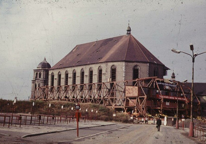 Přesun kostela Nanebevzetí Panny Marie v Mostě, foto archiv kostel Most